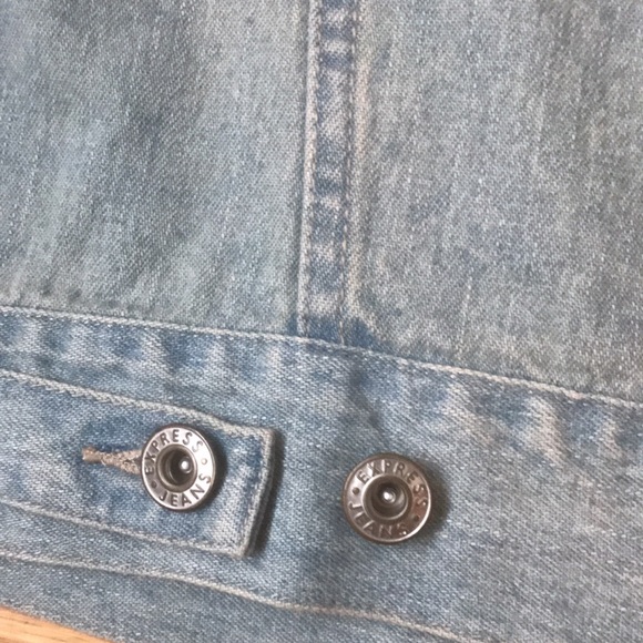 Vintage Express  jeans jacket floral on back used - Picture 6 of 10